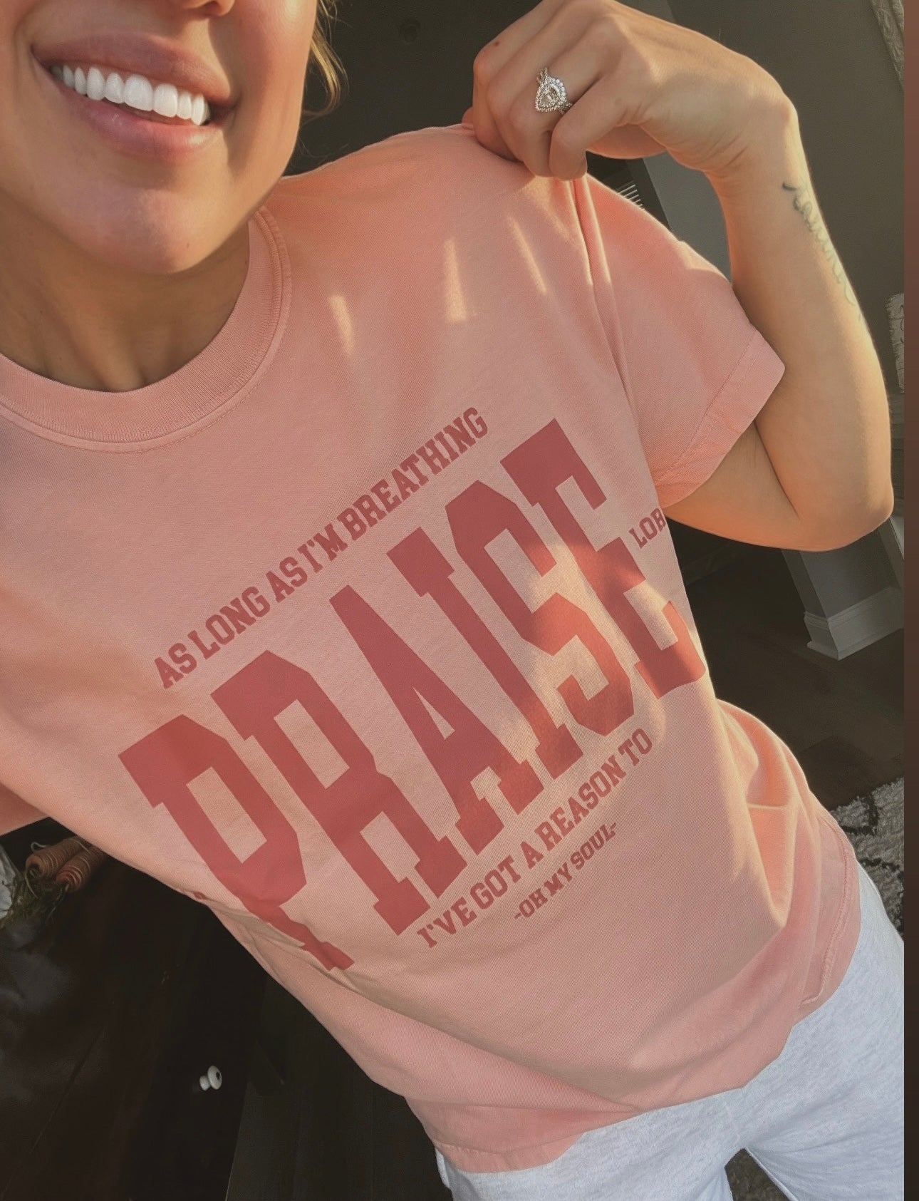 Peachy Praise Graphic Tee