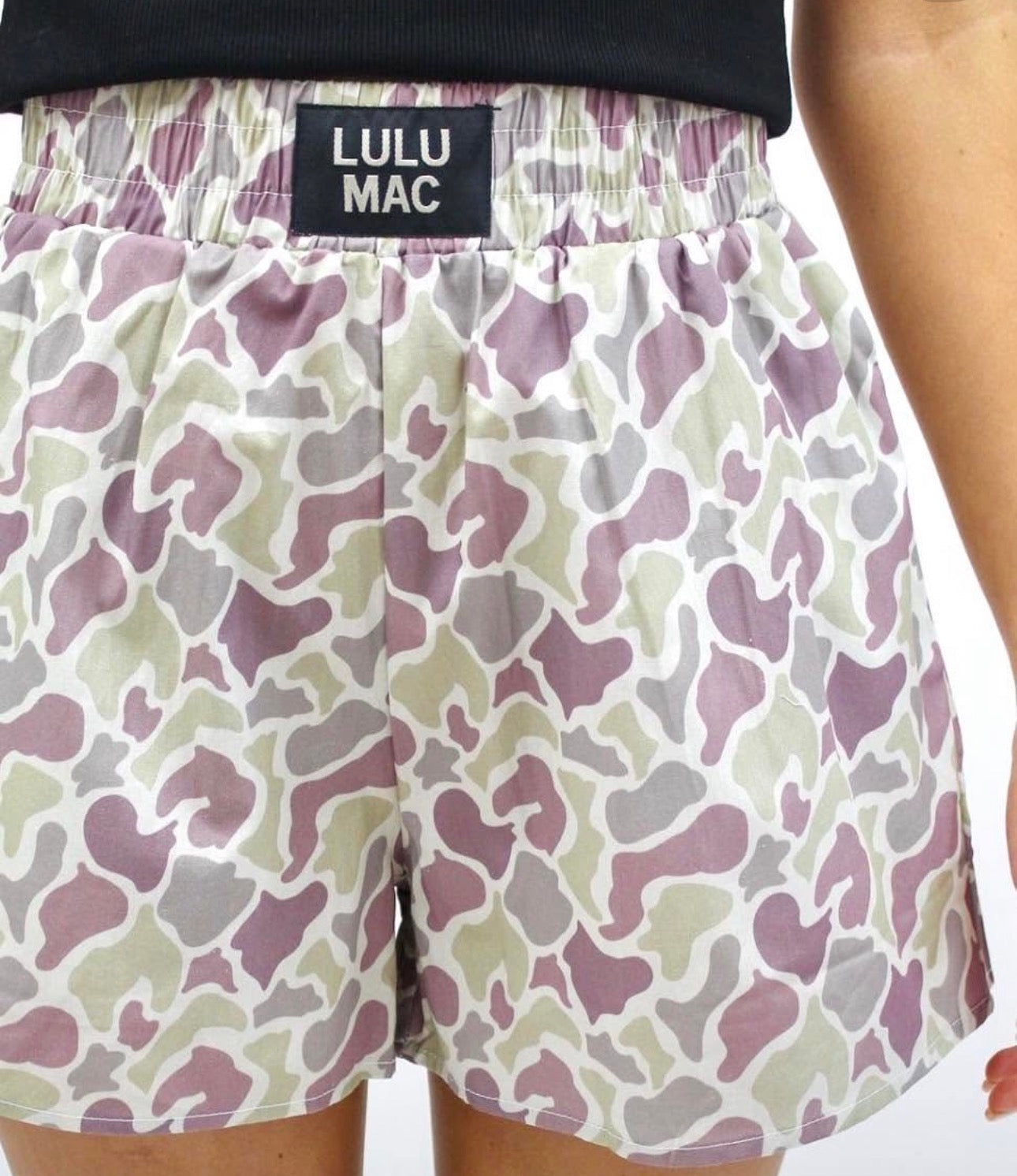 Lulu Mac Shorts (Light Camo)