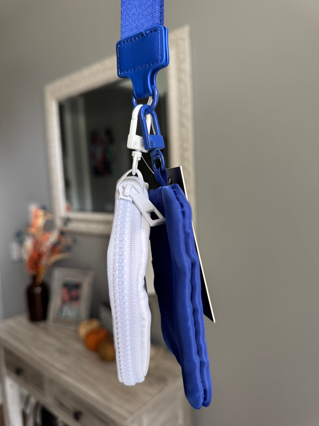 Royal/White Lulu Mac Wristlet
