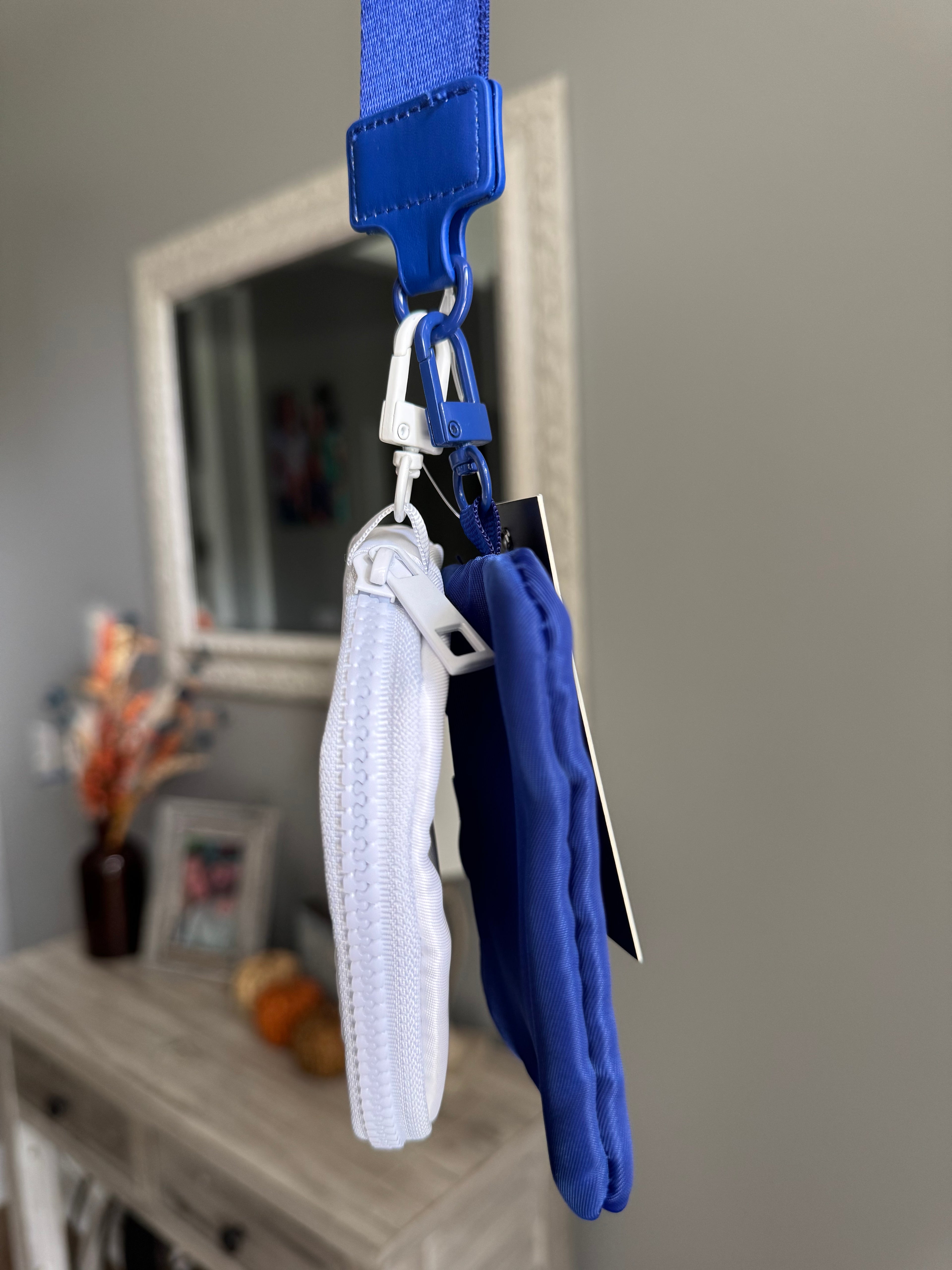 Royal/White Lulu Mac Wristlet