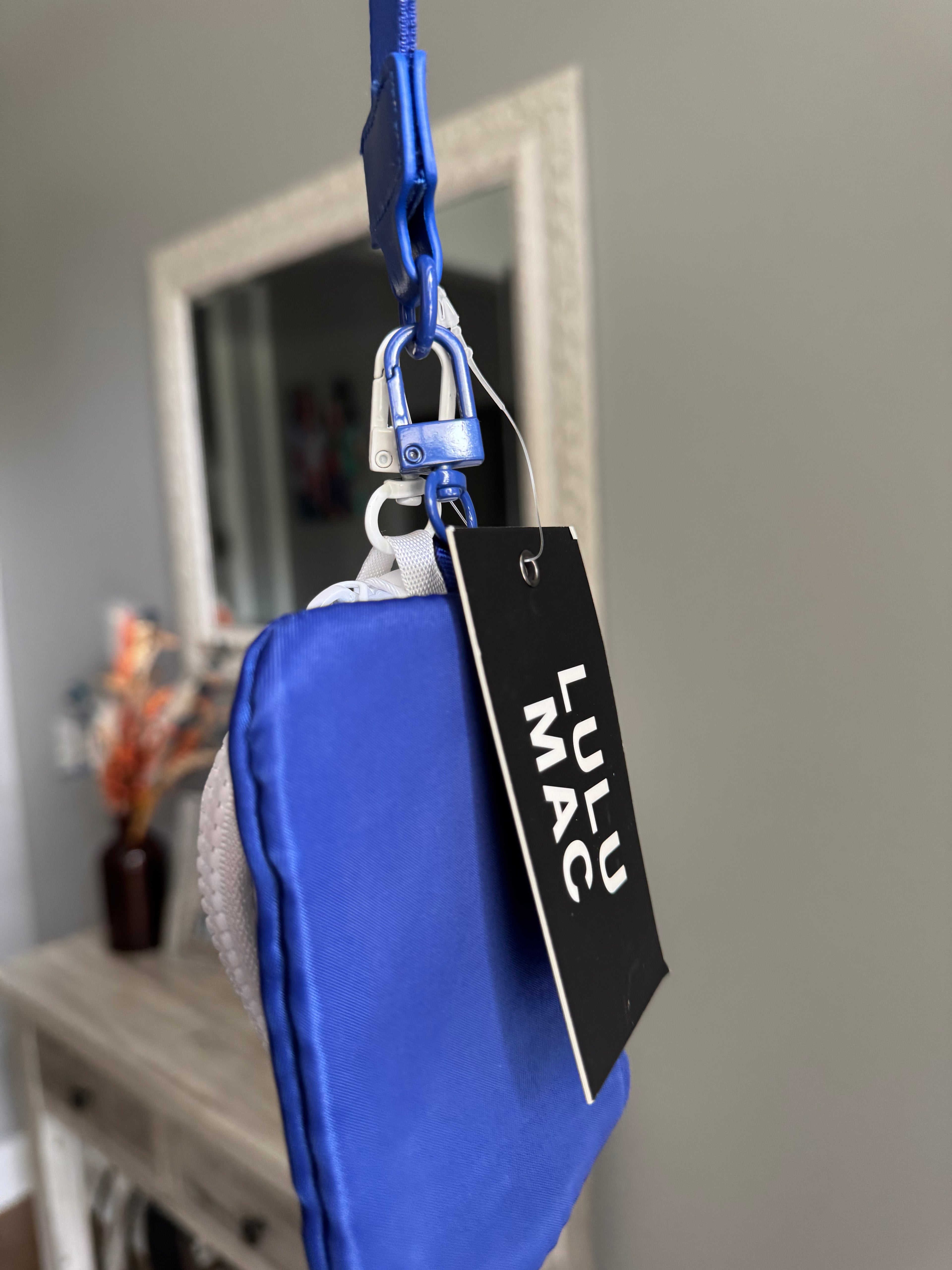 Royal/White Lulu Mac Wristlet